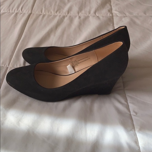 Heels - Picture 3 of 3